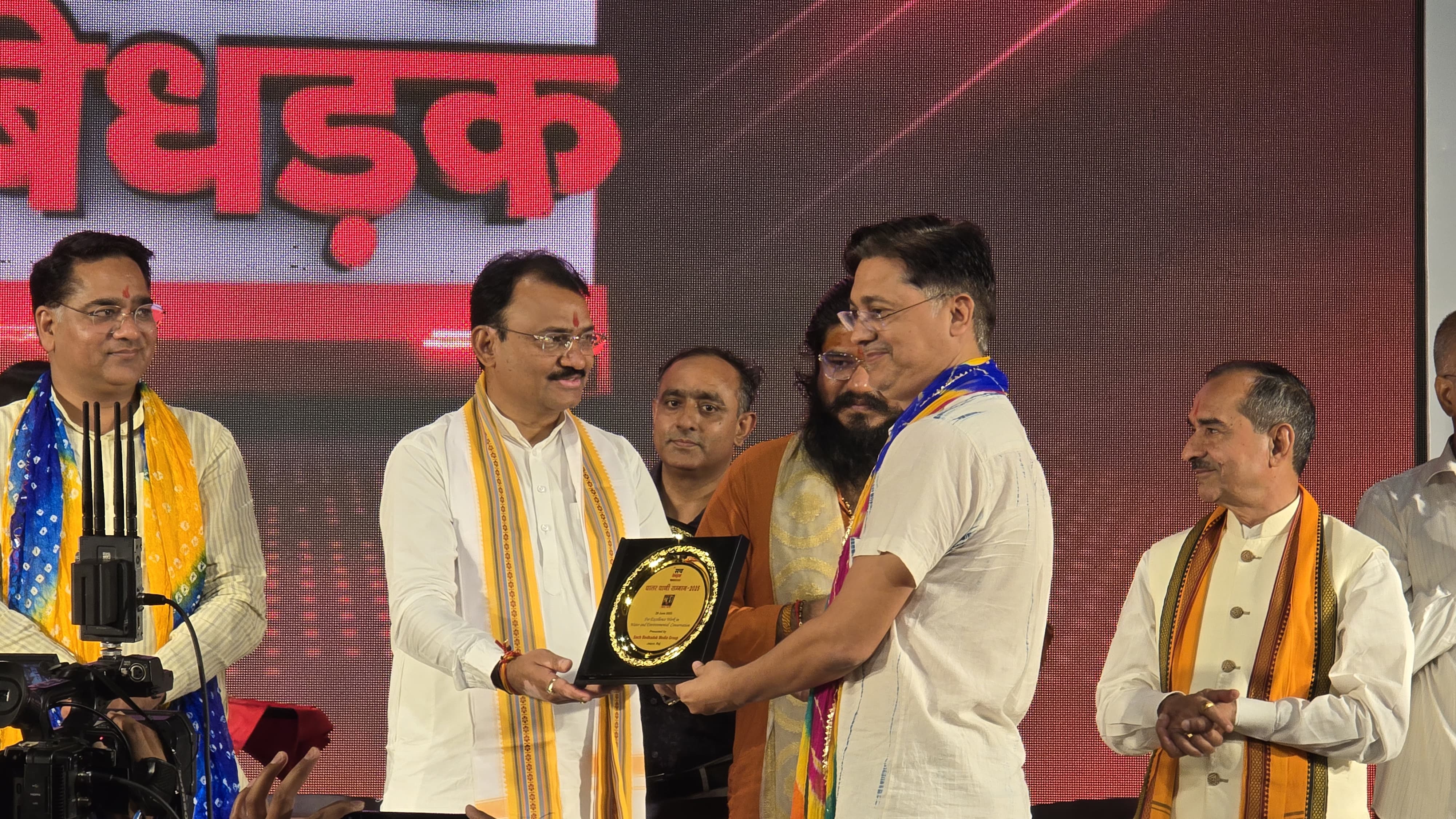Manjari's efforts for Water conservation gets recognized at the Sach Bedhak Award Ceremony.